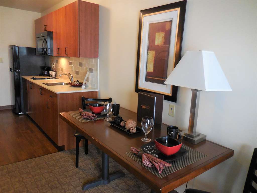 Aspen Suites Hotel Homer Room photo